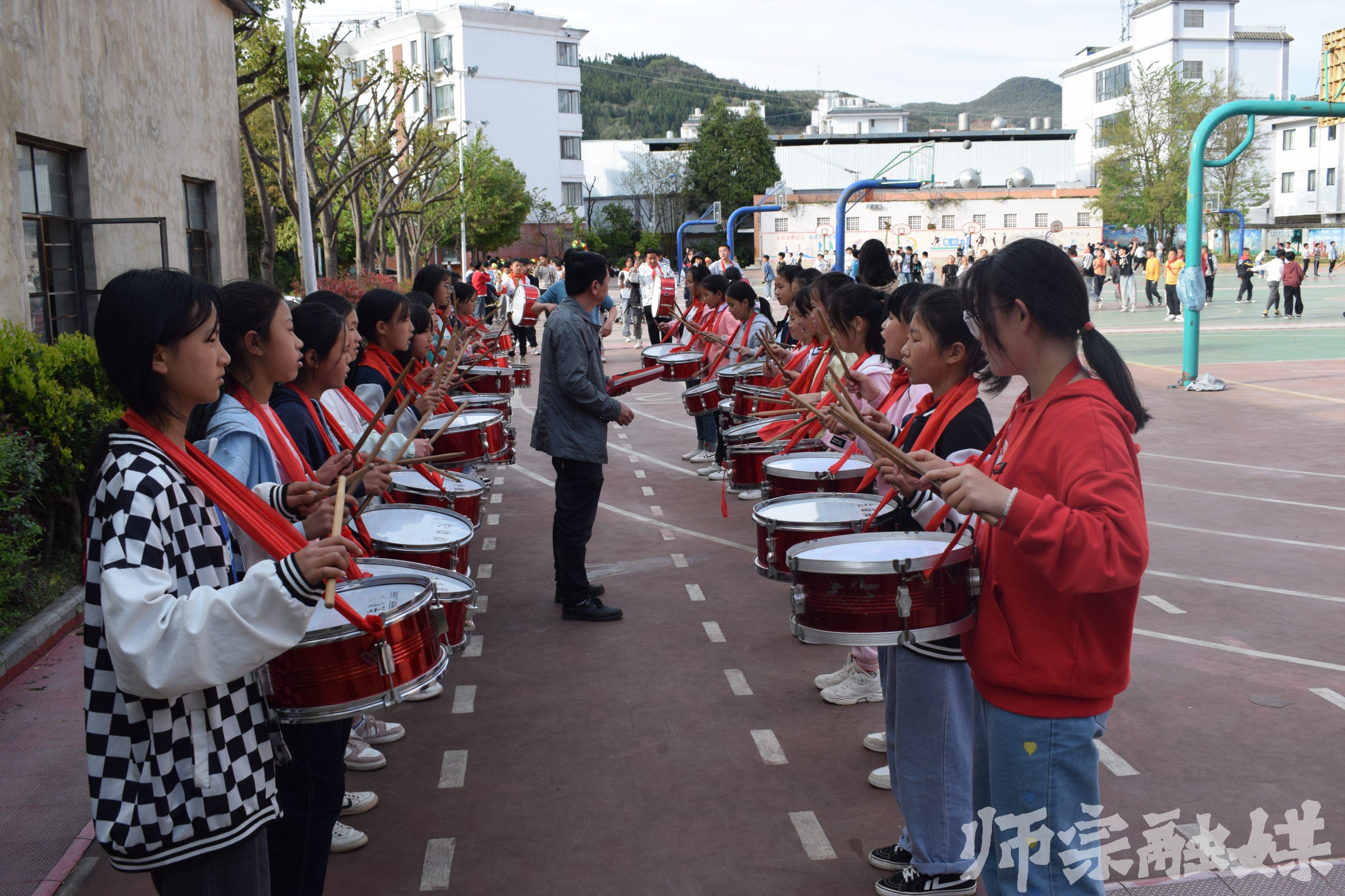 67省级彩票公益金助力师宗县乡村学校少年宫发展